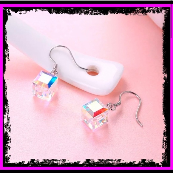 New Platinum Plated S925 Swarovski Crystal 
Aurora Borealis Cube Dangle Earrings - Picture 3 of 16